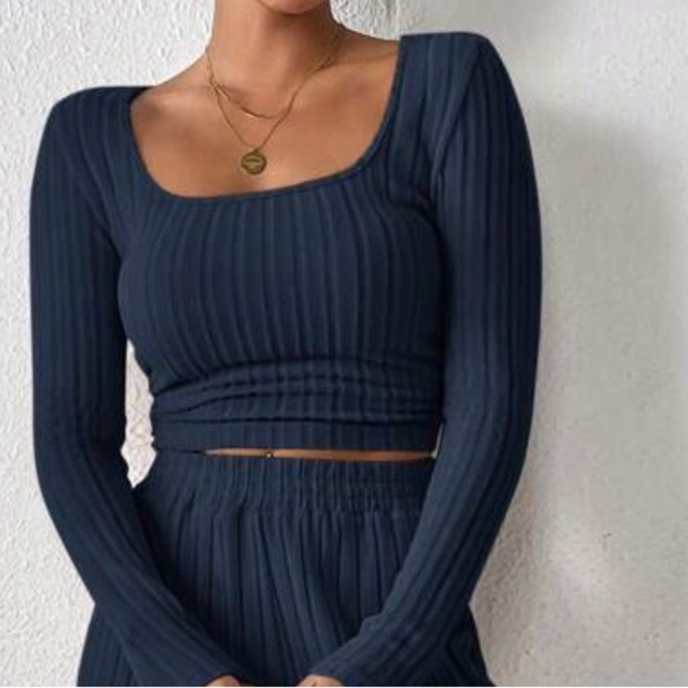 Blue Ribbed Square Neck Blouse - Picture 3 of 6